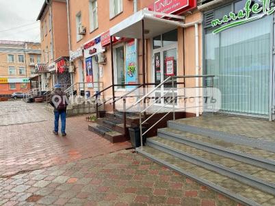 Аренда торговой площади Омск. улица Лобкова 3