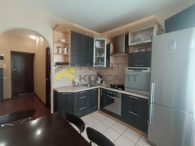 Продажа квартиры Омск. улица Андрианова, 14, к.2