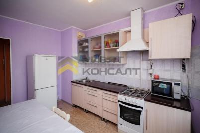 Продажа квартиры Омск. улица Дианова, 6