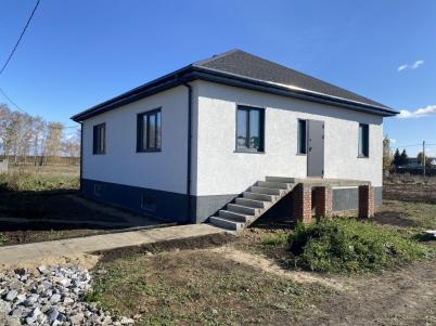 Продажа дома Омская обл, Омский р-н, поселок Магистральный, ул Полевая