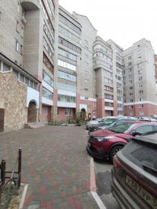 Аренда квартиры Омск. улица Сулеймана Стальского 12 Аренда квартиры Омск. улица Сулеймана Стальского 12