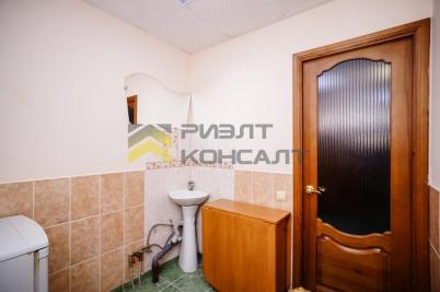 Продажа коммерческой недвижимости Омск. улица Химиков, 36 Продажа коммерческой недвижимости Омск. улица Химиков, 36