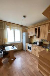 Аренда квартиры Омск. улица Дианова 2