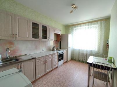 Аренда квартиры Омск. ул 19-я Линия, 184