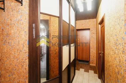 Продажа квартиры Омск. улица Малиновского, 19, к.1