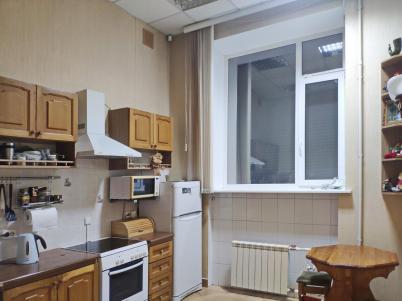 Продажа коммерческой недвижимости Омск. Заозёрная улица, 11Б