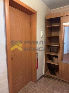 Продажа квартиры Омск. улица Молодогвардейская, 7