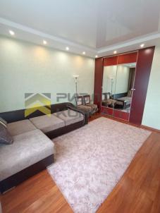 Продажа квартиры Омск. проспект Комарова, 17, к.1