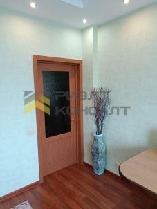 Продажа квартиры Омск. проспект Комарова, 17, к.1