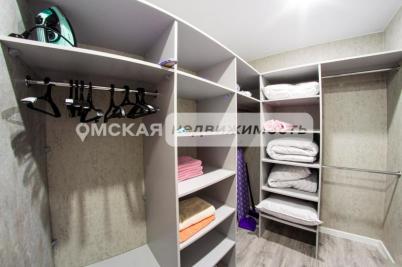 Продажа квартиры Омск. улица Маршала Жукова 156