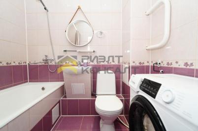 Продажа квартиры Омск. улица Дианова, 9, к.1