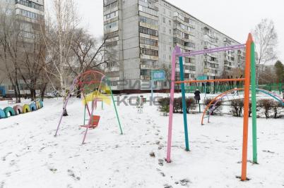 Продажа квартиры Омск. улица Дианова, 9, к.1