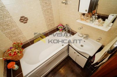 Продажа квартиры Омск. улица Лукашевича, 29