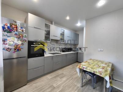 Продажа квартиры Омск. улица 1-й Красной Звезды, 79