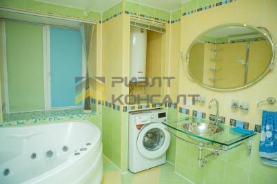 Продажа квартиры Омск. улица Кирова, 16, к.2