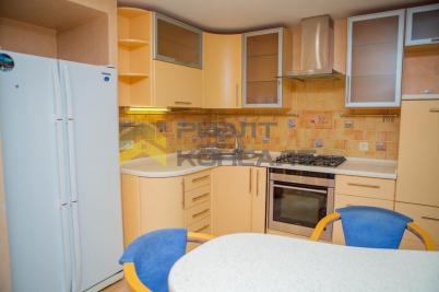 Продажа квартиры Омск. улица Кирова, 16, к.2