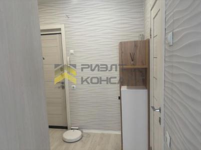 Продажа квартиры Омск. улица Леонида Маслова, 8