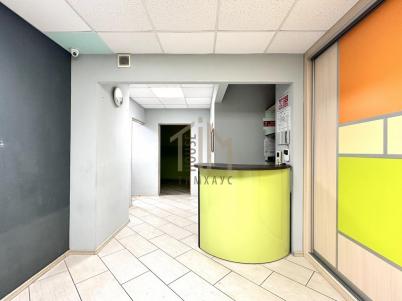 Аренда коммерческой недвижимости Омск. Завертяева ул., 18к1