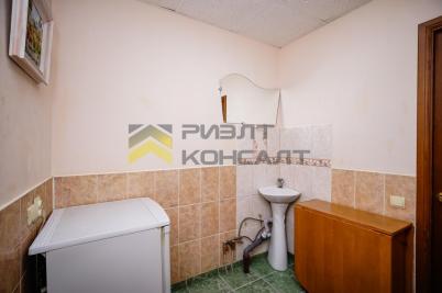 Продажа коммерческой недвижимости Омск. улица Химиков, 36