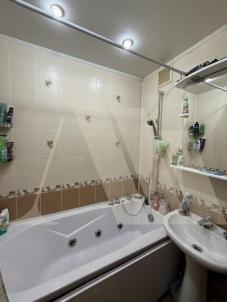 Продажа квартиры Омск. 6-й микрорайон, Лукашевича, 27А