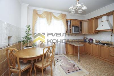 Продажа квартиры Омск. улица 7-я Любинская, 24