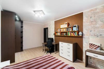 Продажа квартиры Омск. проспект Комарова, 16