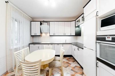 Продажа квартиры Омск. проспект Комарова, 16