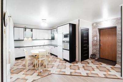 Продажа квартиры Омск. проспект Комарова, 16