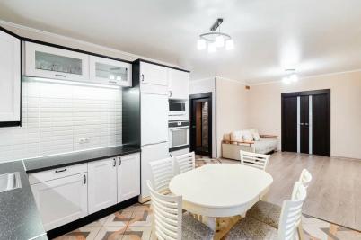 Продажа квартиры Омск. проспект Комарова, 16