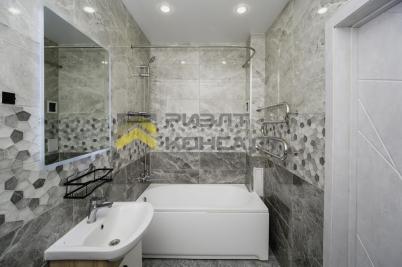 Продажа квартиры Омск. улица 70 лет Октября, 3