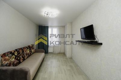 Продажа квартиры Омск. улица 70 лет Октября, 3