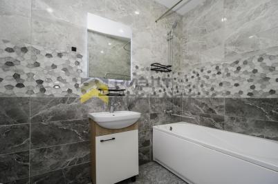 Продажа квартиры Омск. улица 70 лет Октября, 3