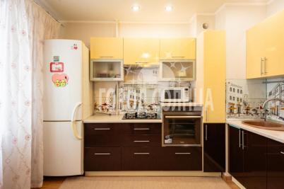 Продажа квартиры Омск.&nbsp;Амурский-2, Амурская 21-я, 37