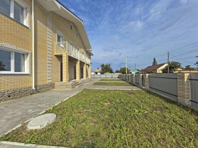 Продажа таунхауса муниципальный округ Омский район.&nbsp;посёлок Иртышский.&nbsp;посёлок Иртышский Юбилейная улица 42