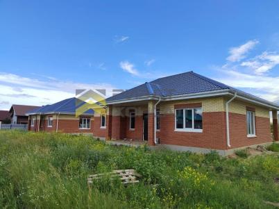 Продажа дома Омский район, село Надеждино, коттеджный посёлок Зелёный берег, Рябиновая улица