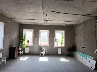 Продажа квартиры Строителей, 1