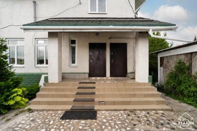 Продажа коттеджа Радужная улица 15