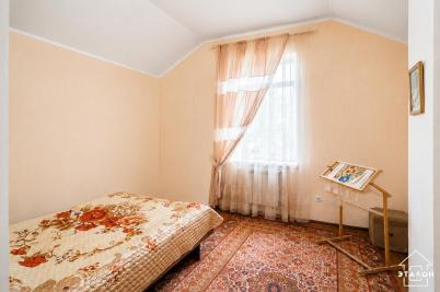 Продажа коттеджа Радужная улица 15