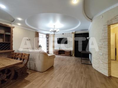 Продажа квартиры Омск.&nbsp;Перелёта, 32